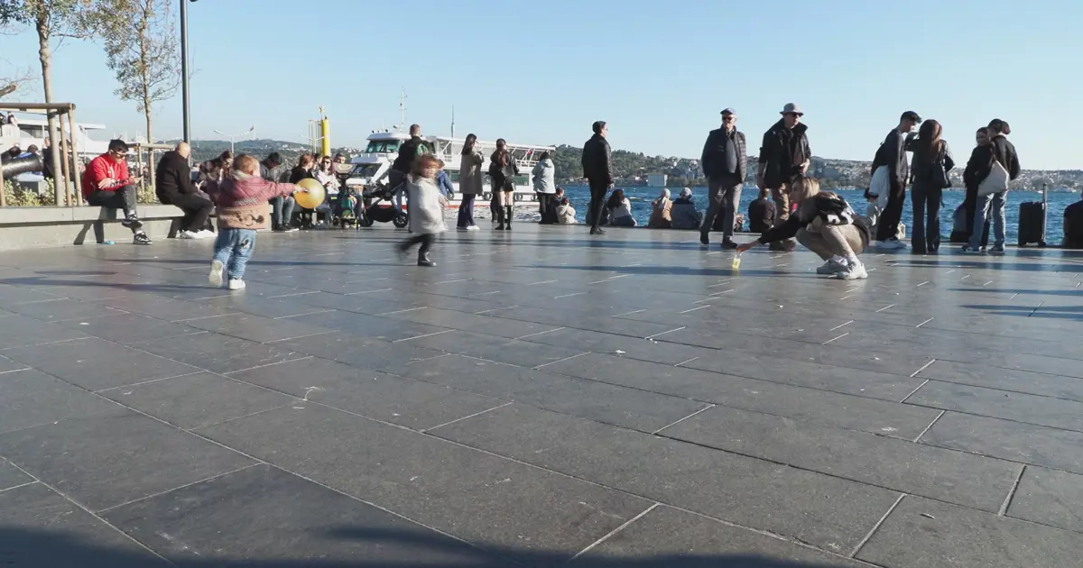 İstanbullular sahilleri doldurdu