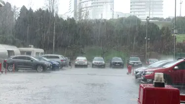 İstanbul'da aniden bastıran dolu sürprizi