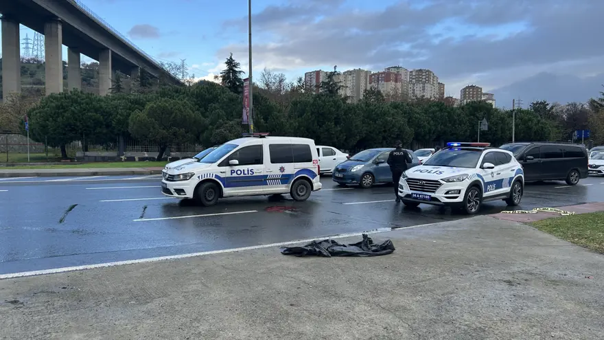 İstanbul'da güpegündüz kadın cinayeti! Konuşma bahanesiyle çağırdı - Resim : 2