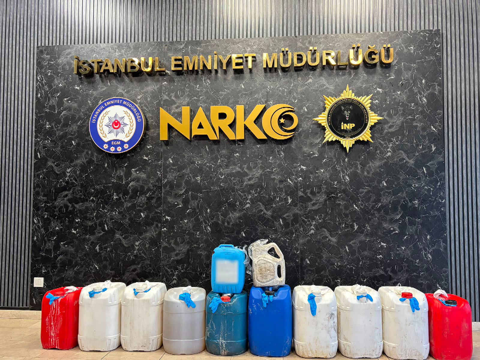 İstanbul ve Sakarya'da ortak uyuşturucu operasyonu. 5 gözaltı