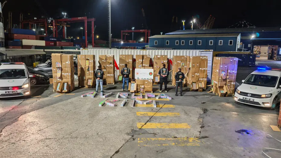 İstanbul'da 142 bin elektronik sigara cihazı ele geçirildi