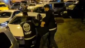İstanbul'da haraç istedikleri kişilerin ev ve iş yerlerini kurşunlayan 11 şüpheli yakalandı