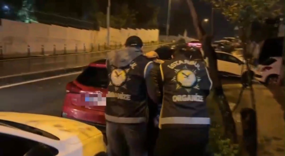 İstanbul'da FETÖ operasyonu. 19 şüpheli gözaltına alındı