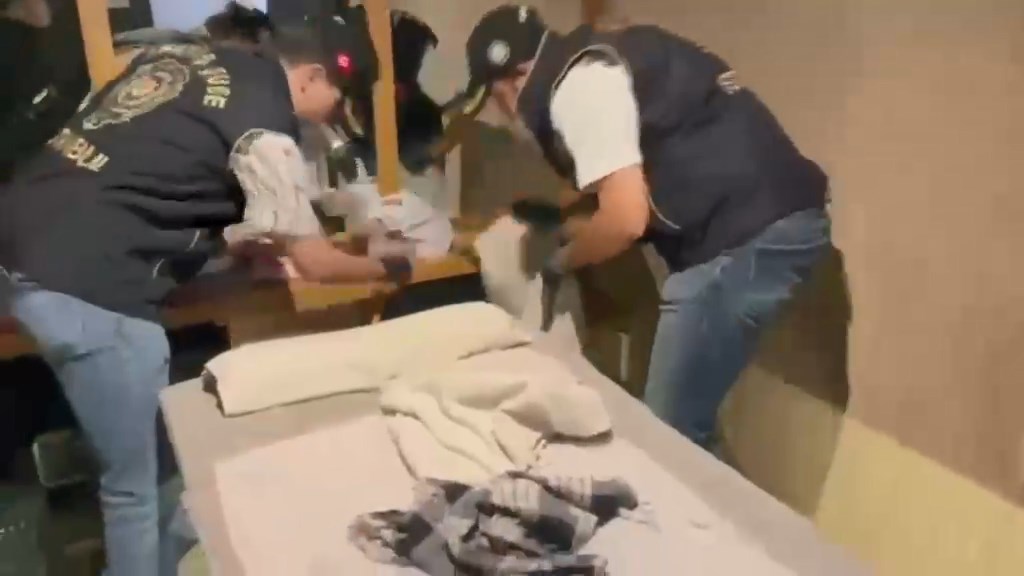 İstanbul'da fuhuş operasyonu: 15 şüpheli yakalandı