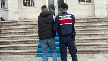 Çocuk istismarından aranan firari, ortak operasyonla yakalandı