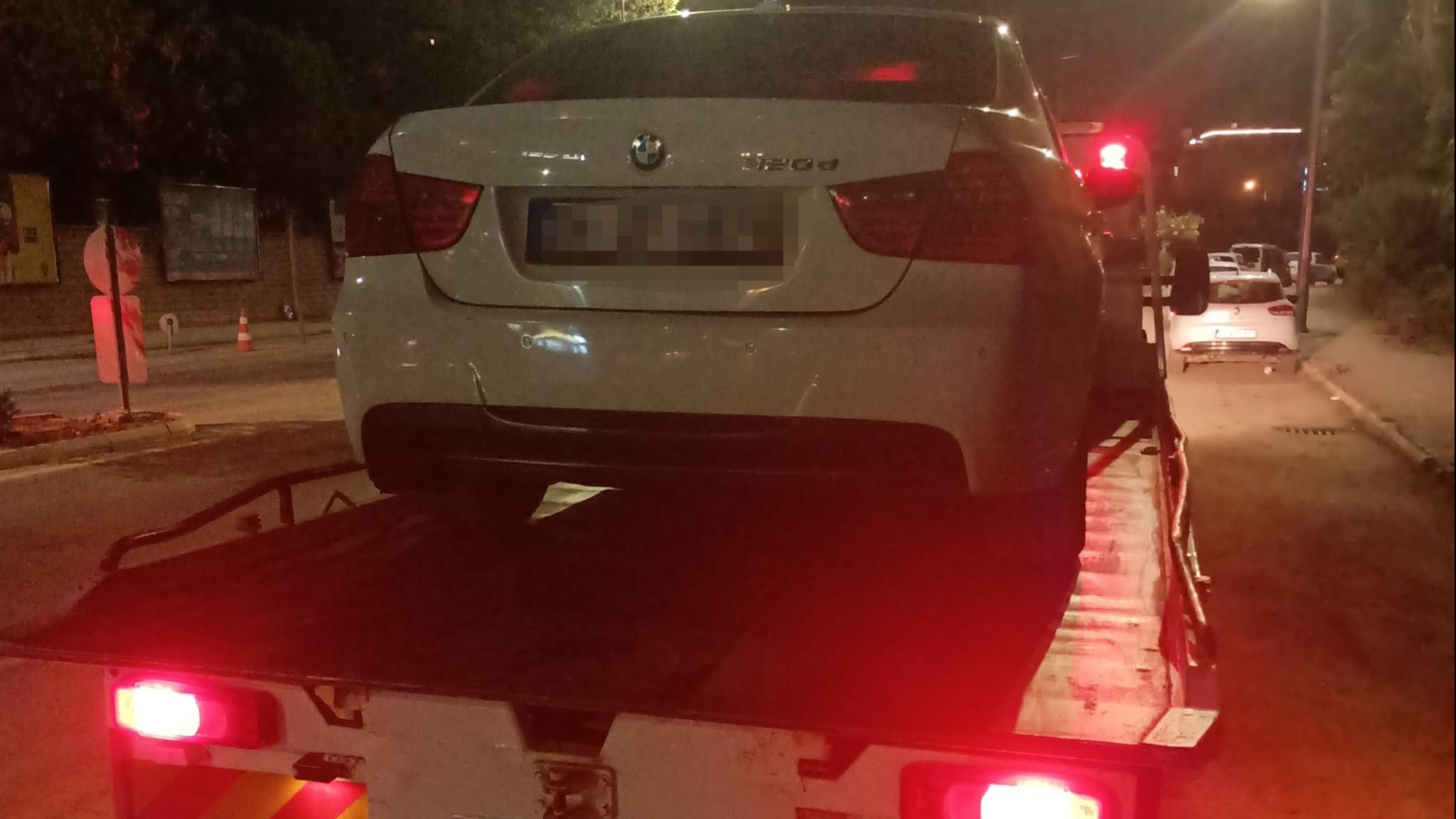 İtfaiyeye geçiş hakkı tanımayan sürücüye ceza yağdı
