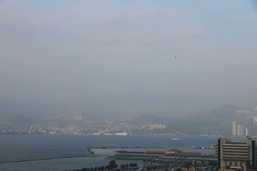 "HAVA KALİTESİ ÇOĞUNLUKLA ORTA VE HASSAS" 2 "HAVA KALİTESİ ÇOĞUNLUKLA ORTA VE HASSAS" 2