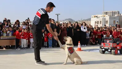 Jandarma ekipleri öğrencilere doğa sevgisi aşıladı