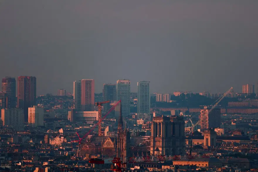 Fransa ve Almanya, 2035 otomotiv emisyon hedefinde yüzde 90'da uzlaştı