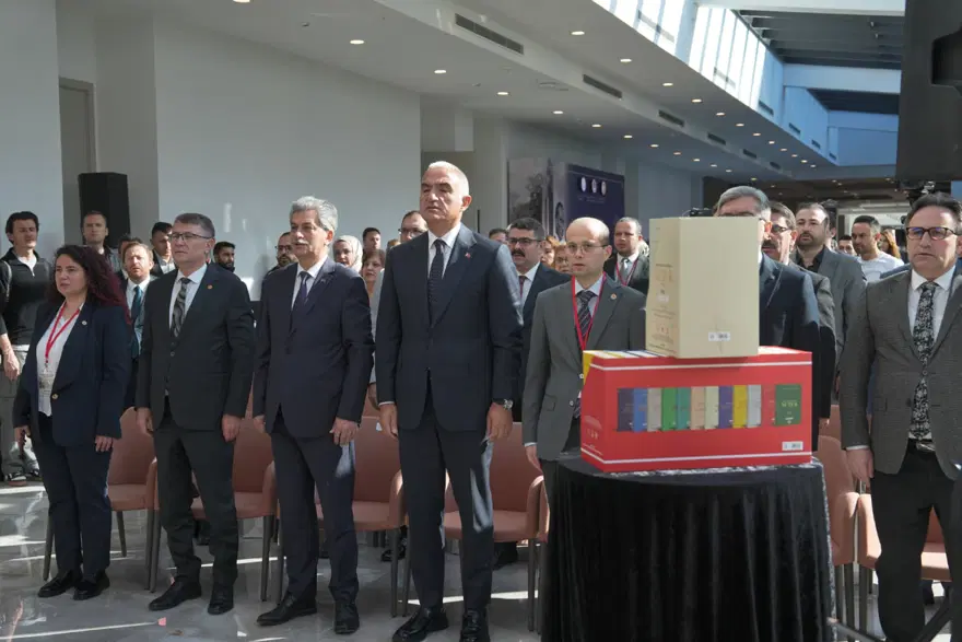 NUTUK'UN ÖNÜNDEKİ ENGELLER KALKIYOR 2