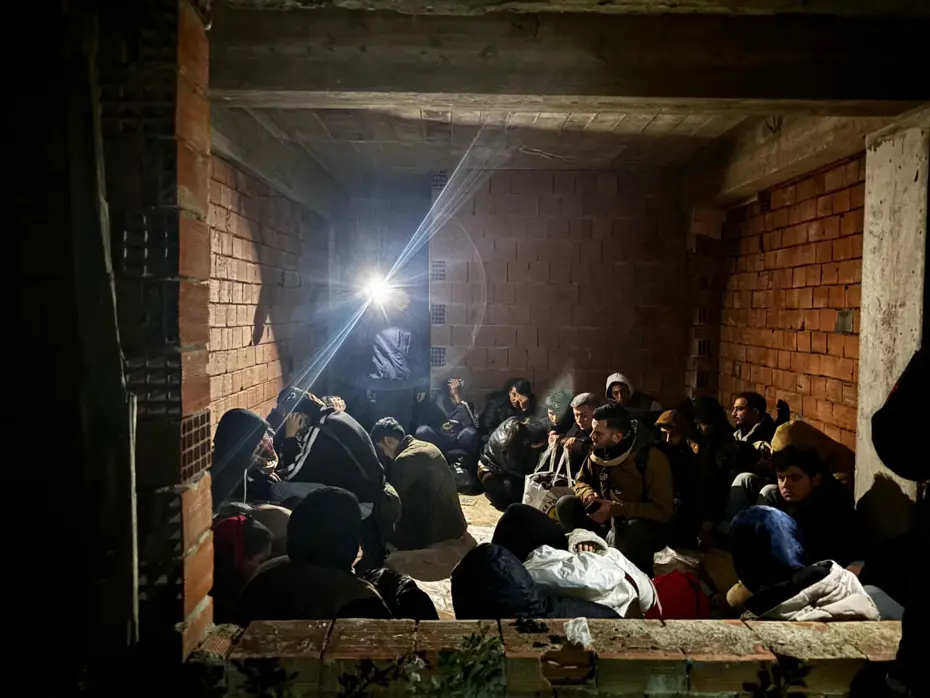 Yunanistan'a geçeceklerdi, inşaatta yakalandılar