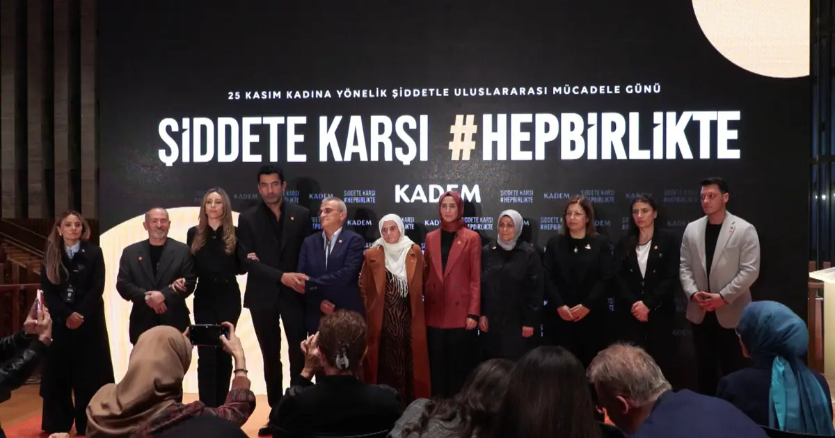 KADEM’in yeni kampanyasının yüzü Kenan İmirzalıoğlu oldu