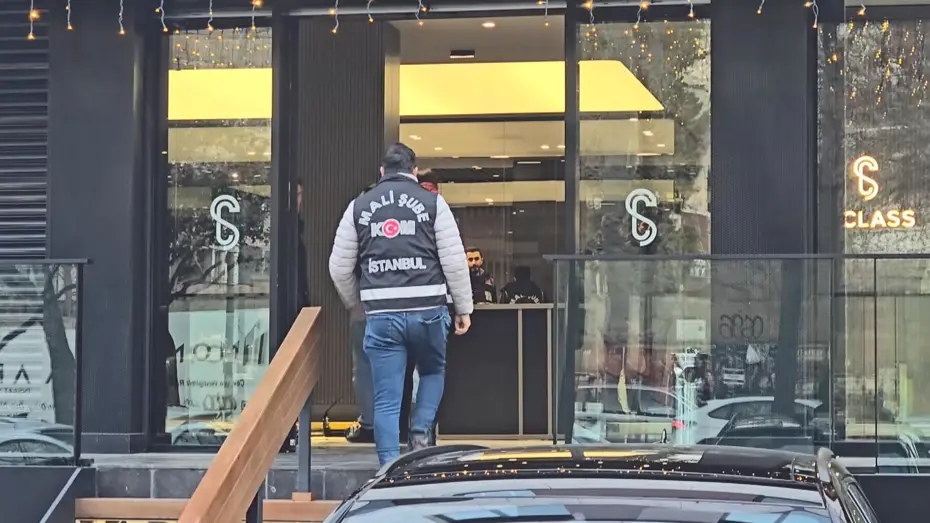Ünlü oto galeriyle ilgili soruşturma. 