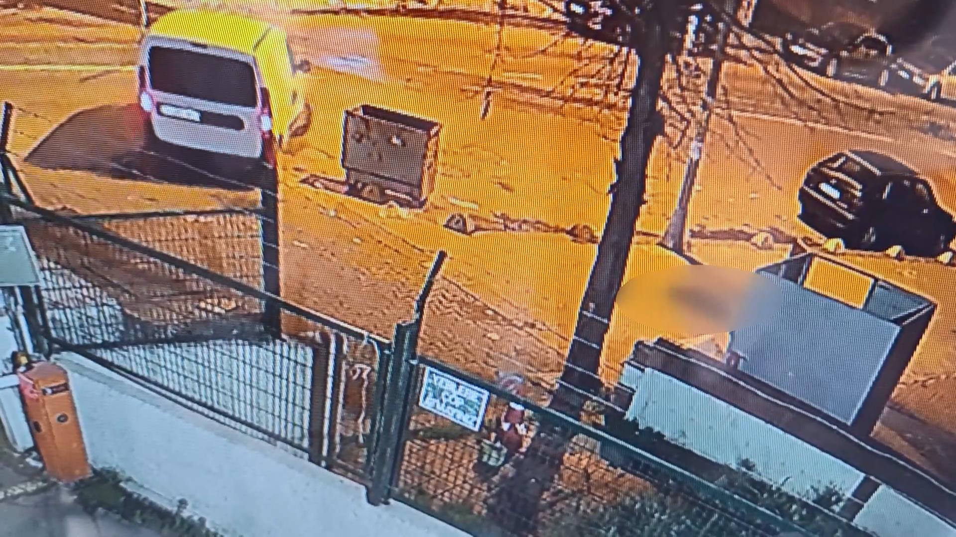 Yok böyle vicdansızlık! Kaldırımda yatan köpeği ezip yollarına devam ettiler