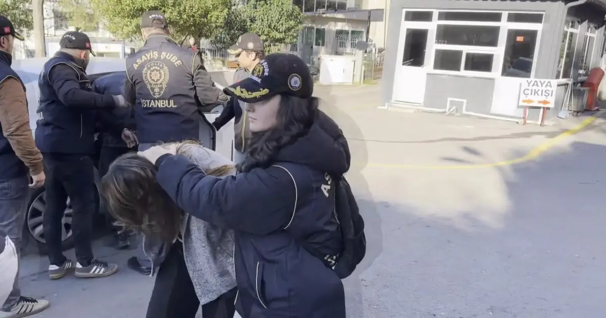 İstanbul'da suç örgütlerine operasyon. İki kadın tetikçi de yakalandı