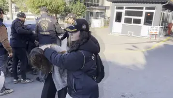 İstanbul'da suç örgütlerine operasyon. İki kadın tetikçi de yakalandı