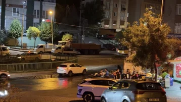 Çöp tartışmasında kadını darbettiler, kardeşini bıçakladılar