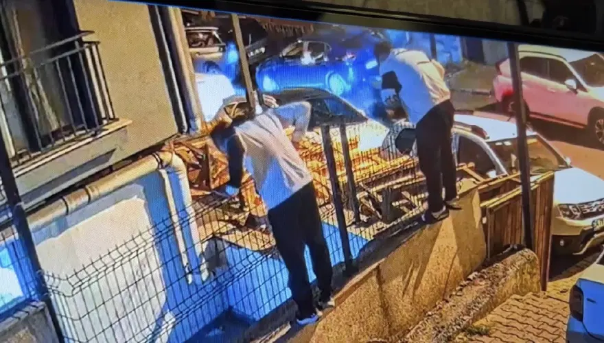 Kağıthane'de sır ölüm. Üniversiteli Nisa Nur rezidansın 14. katından düştü 1 Kağıthane'de sır ölüm. Üniversiteli Nisa Nur rezidansın 14. katından düştü 1