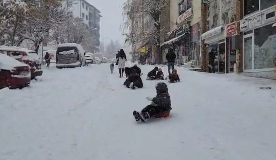 Sel ve kar uyarısı. Çok kuvvetli yağacak 2