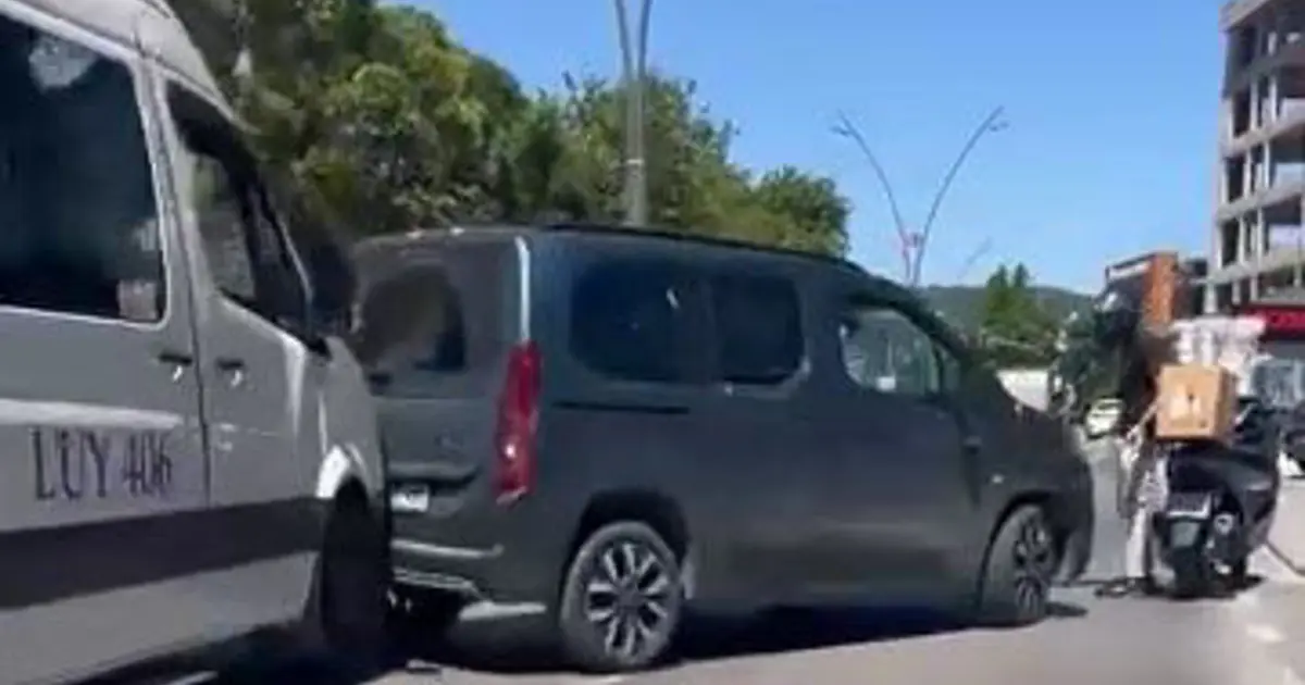 Unutkanlığı pahalıya mal oldu, sinirinden motokuryeyi yumrukladı