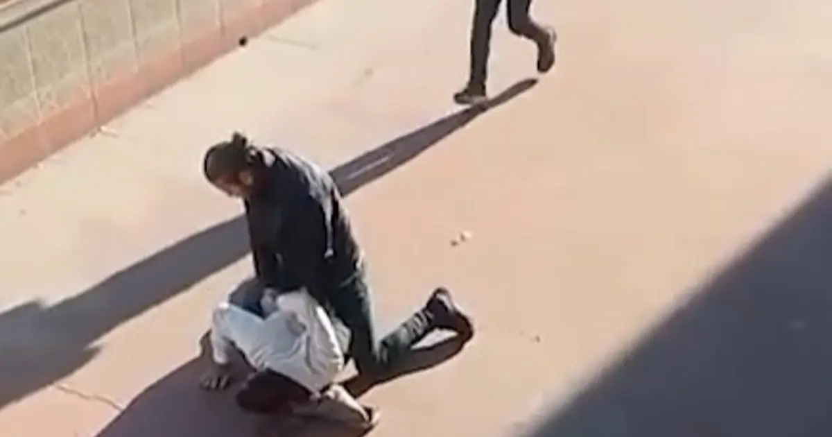 Firari hükümlü saklandığı evin çatısında yakalandı