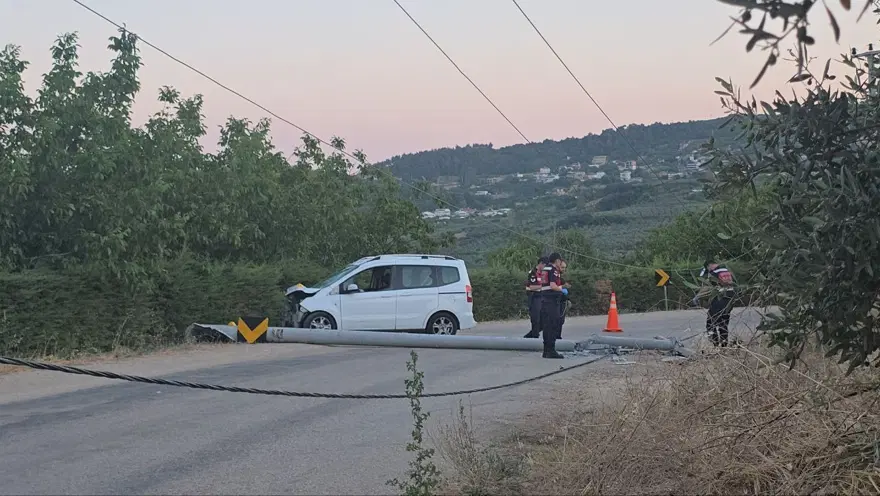 Kazazedeye yardım etmek isterken akıma kapılarak öldü 3