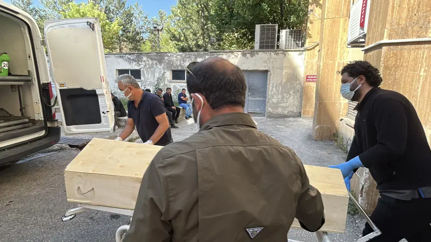 Keneden bir ölüm daha. Bu yıl 11'inci ölüm gerçekleşti, 12 vaka daha var 1