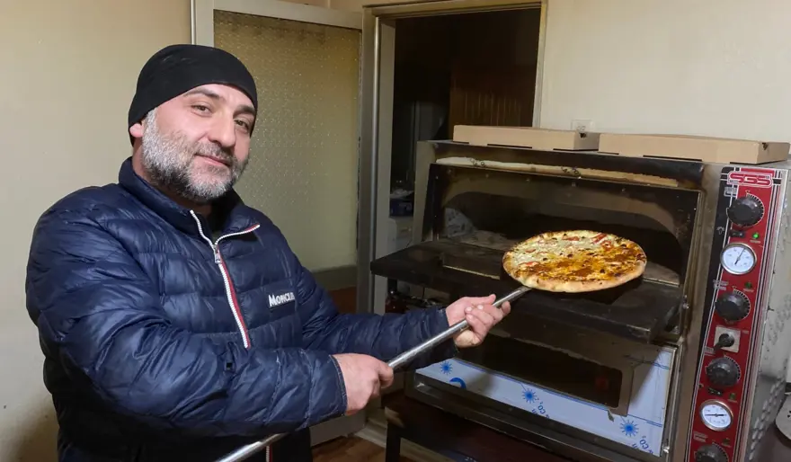 "KADIN GÜNLERİ İÇİN PİZZA YAPMAYA BAŞLADIM"

 2