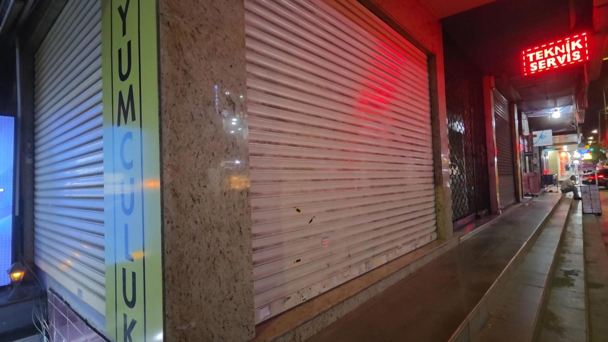 Küçükçekmece'de kuyumcu dükkanına silahlı saldırı