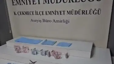 Küçükçekmece'de ev baskınında 81 fişek uyuşturucu ele geçirildi