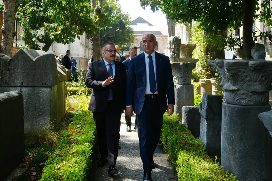 MÜZENİN GİRİŞİ GÜLHANE MEYDANI'NA TAŞINDI 4
