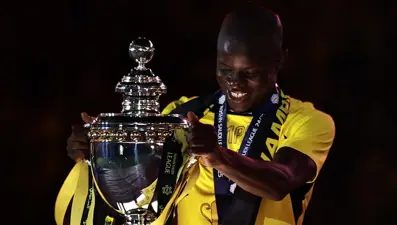 Fenerbahçe, dünyaca ünlü yıldız için Arap Yarımadası'nda! N'Golo Kante adım adım Kadıköy'e geliyor