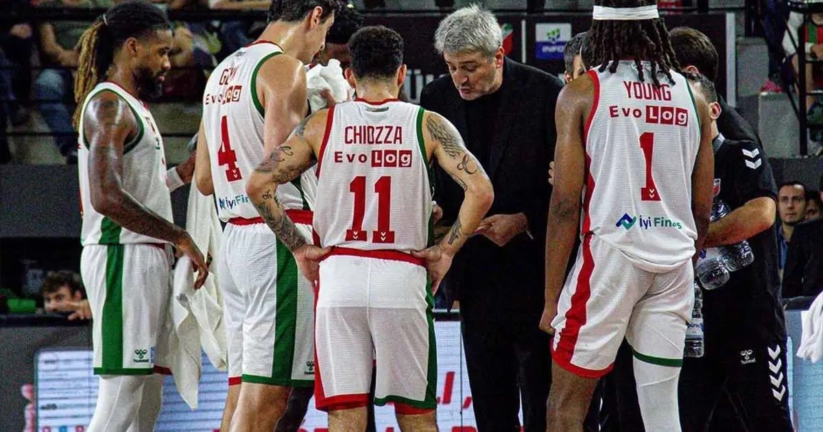 Karşıyaka'da başantrenör Faruk Beşok'la yollar ayrıldı