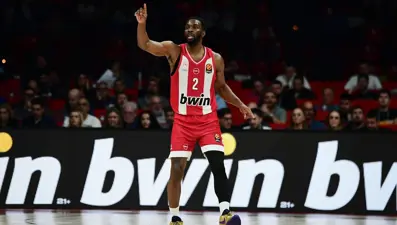 580 gün sonra sahaya döndü, 2 dakika sonra sakatlandı