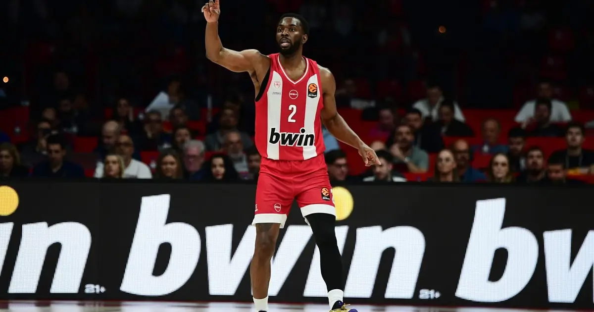 580 sonra sahaya döndü, 2 dakika sonra sakatlandı