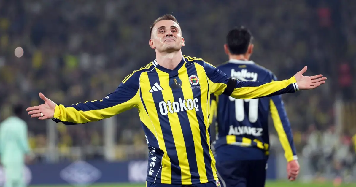 Fenerbahçeli eski yöneticisinden Kerem Aktürkoğlu iddiasına yanıt. "Camiamız kenara not ediyor"