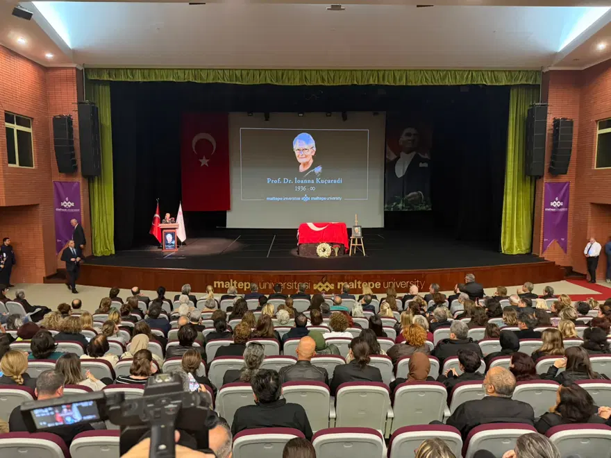 Felsefenin öncü ismi Prof. Dr. İoanna Kuçuradi'ye veda 