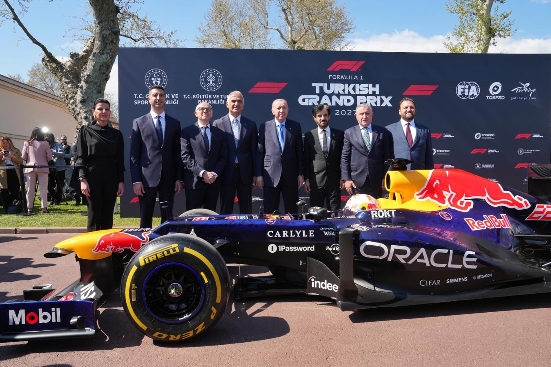 Bakan Ersoy açıkladı. İstanbul Park 2031'e kadar F1 takviminde