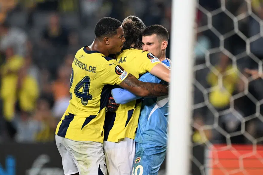 Fenerbahçe'ye geri dönüyor derken ayrılık kapıda. Resmi teklif geldi 3