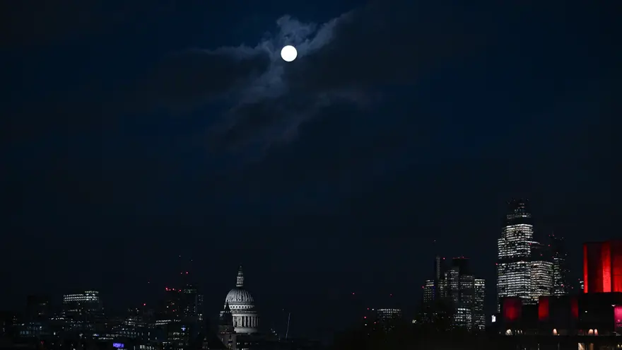 Dünyanın dört bir yanından Süper Dolunay manzaraları 10