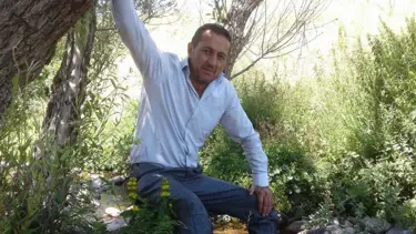 İnşaattan düşen alçı ustası yaşamını yitirdi