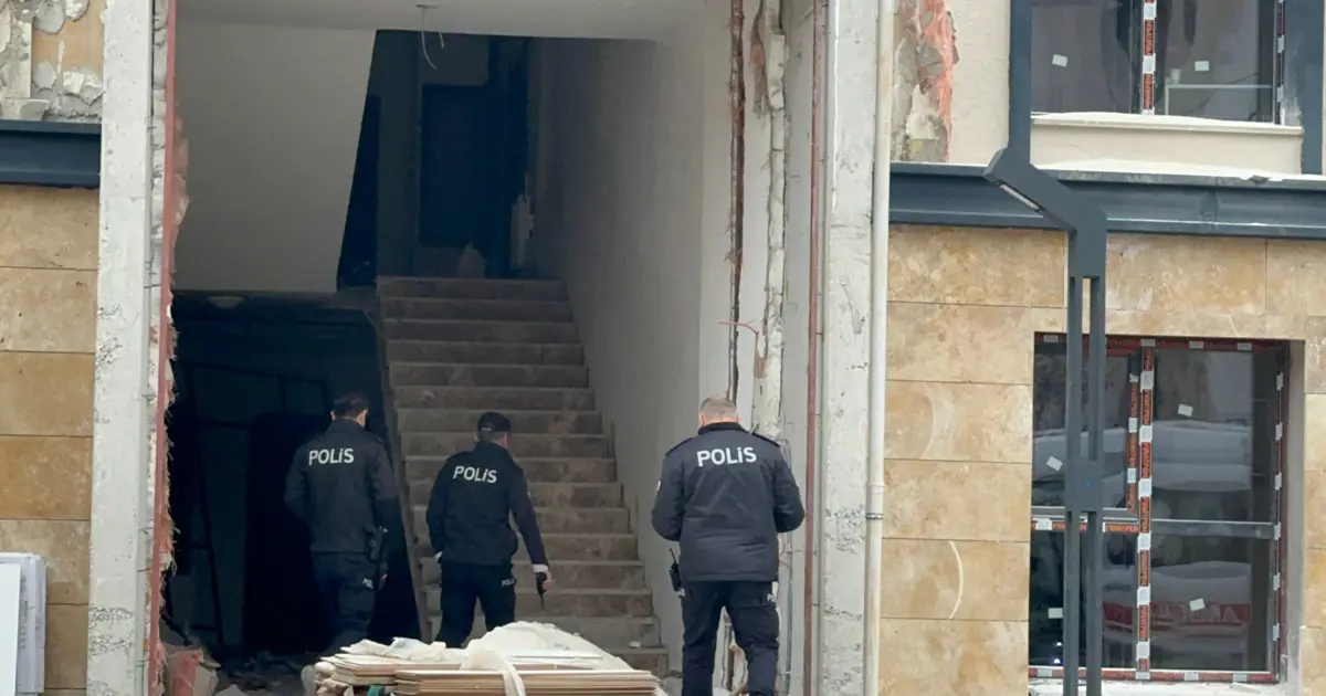 Malatya'da işçiler sobadan zehirlendi, biri yaşamını yitirdi