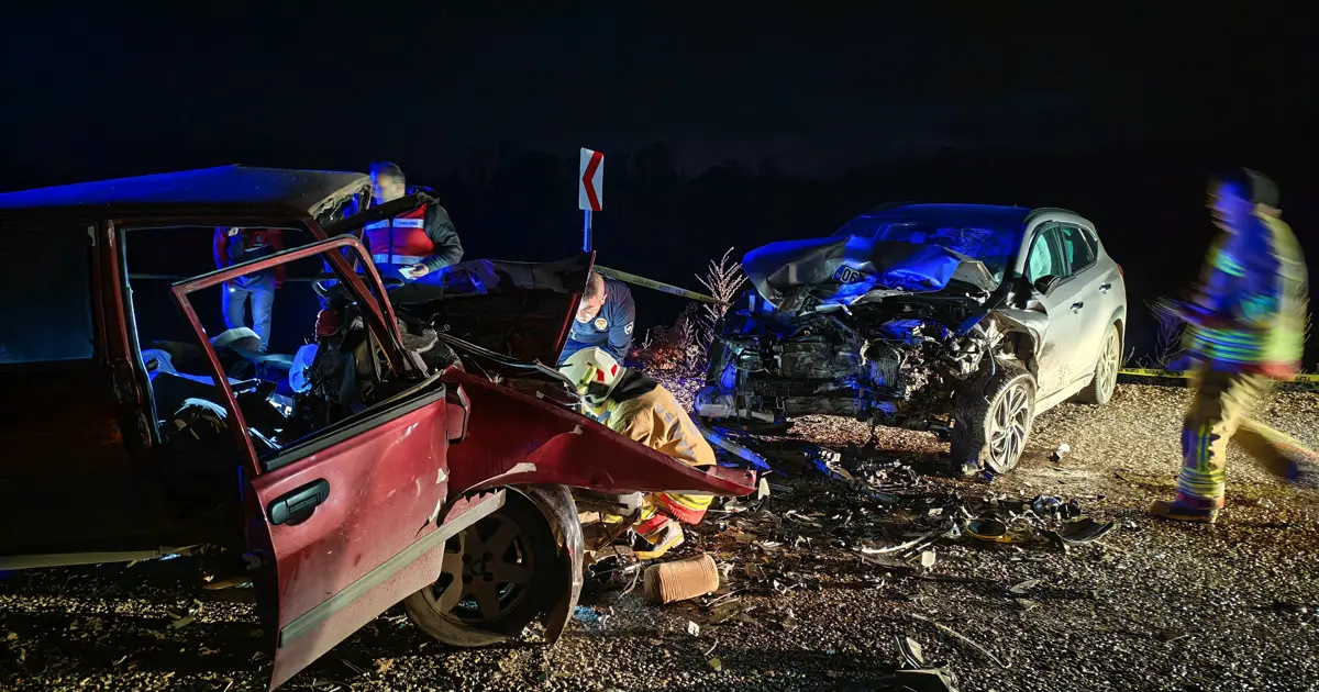 Manisa'da feci kaza: Aynı aileden 3 kişi hayatını kaybetti