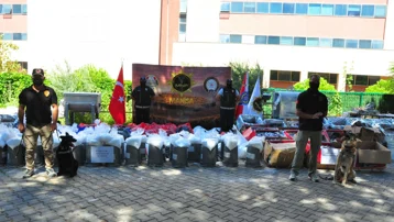 Manisa ve Mersin'de eş zamanlı uyuşturucu operasyonu. 5 şüpheli tutuklandı