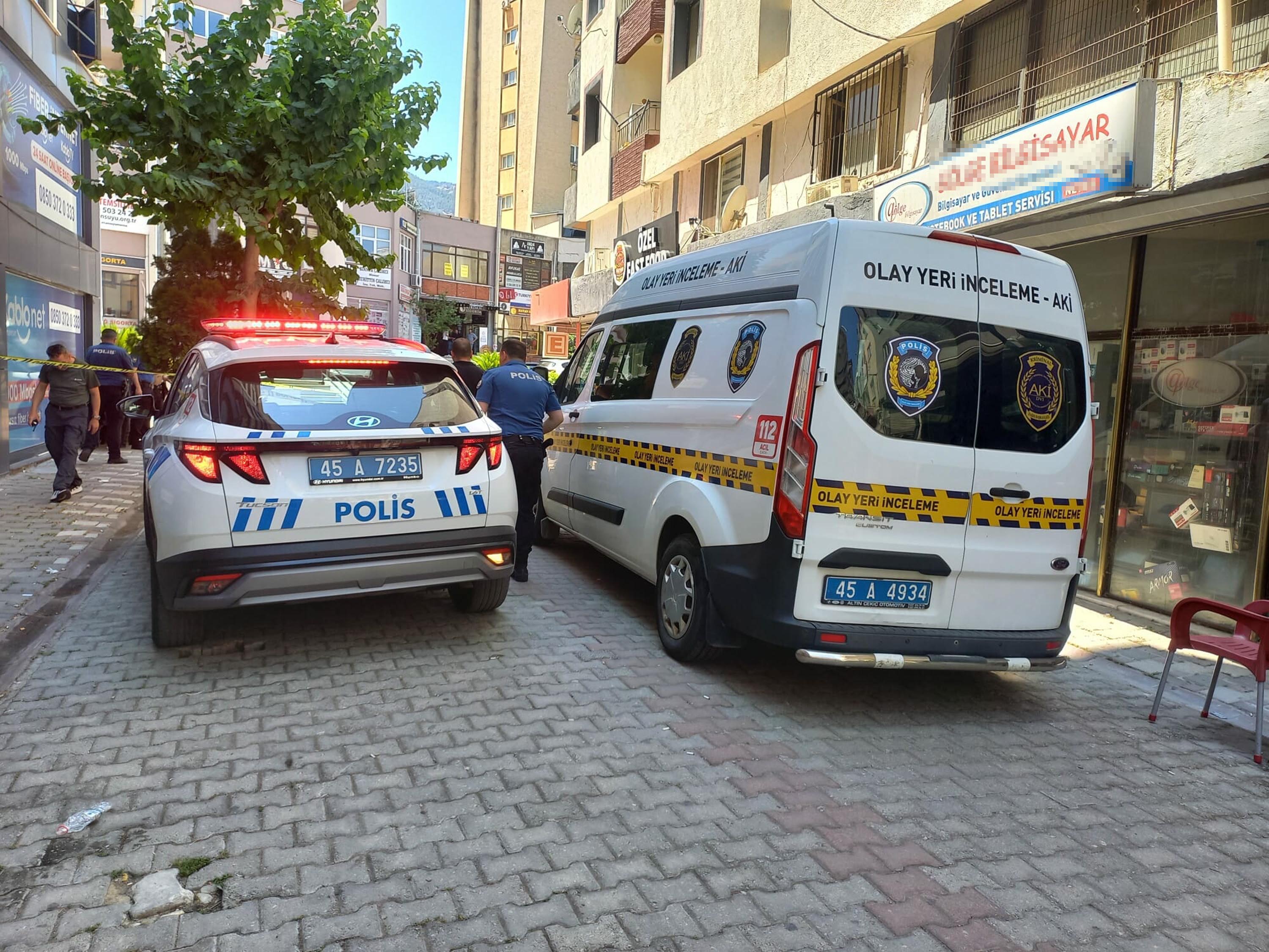 Balkondan düşen İlayda yaşam savaşı veriyor
