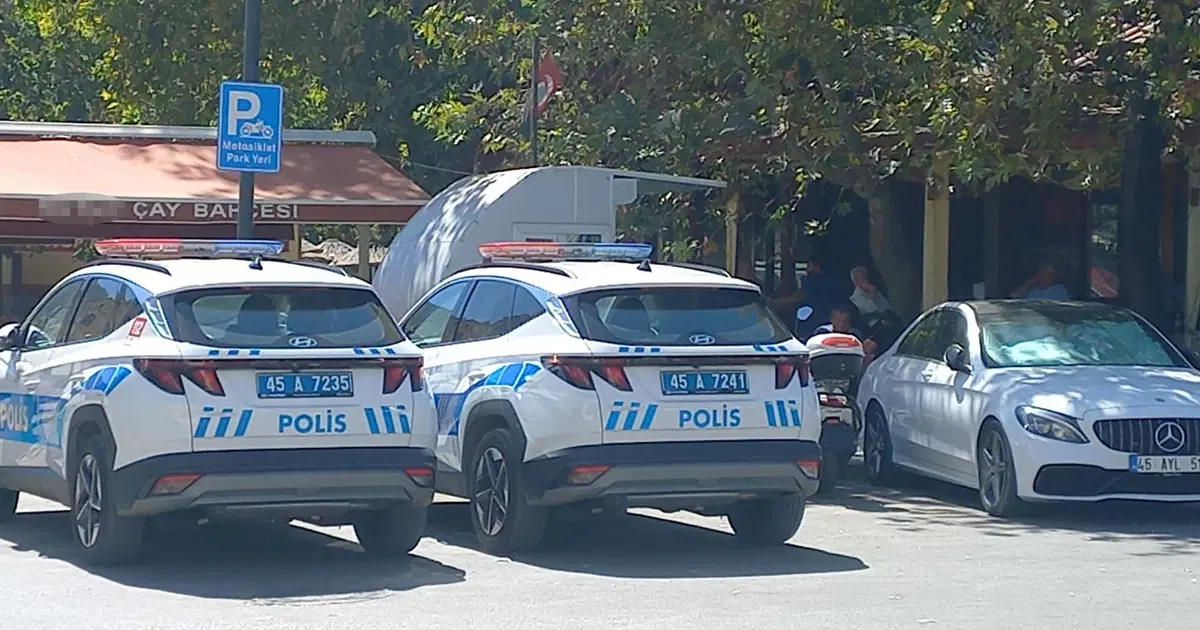 Çay bahçesi tuvaletinde gizli kamera tuzağı