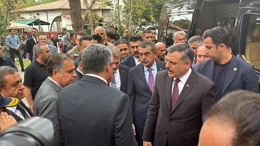 ÜÇ MÜFETTİŞ GÖREVLENDİRİLDİ, OKUL TATİL EDİLDİ 3 ÜÇ MÜFETTİŞ GÖREVLENDİRİLDİ, OKUL TATİL EDİLDİ 3