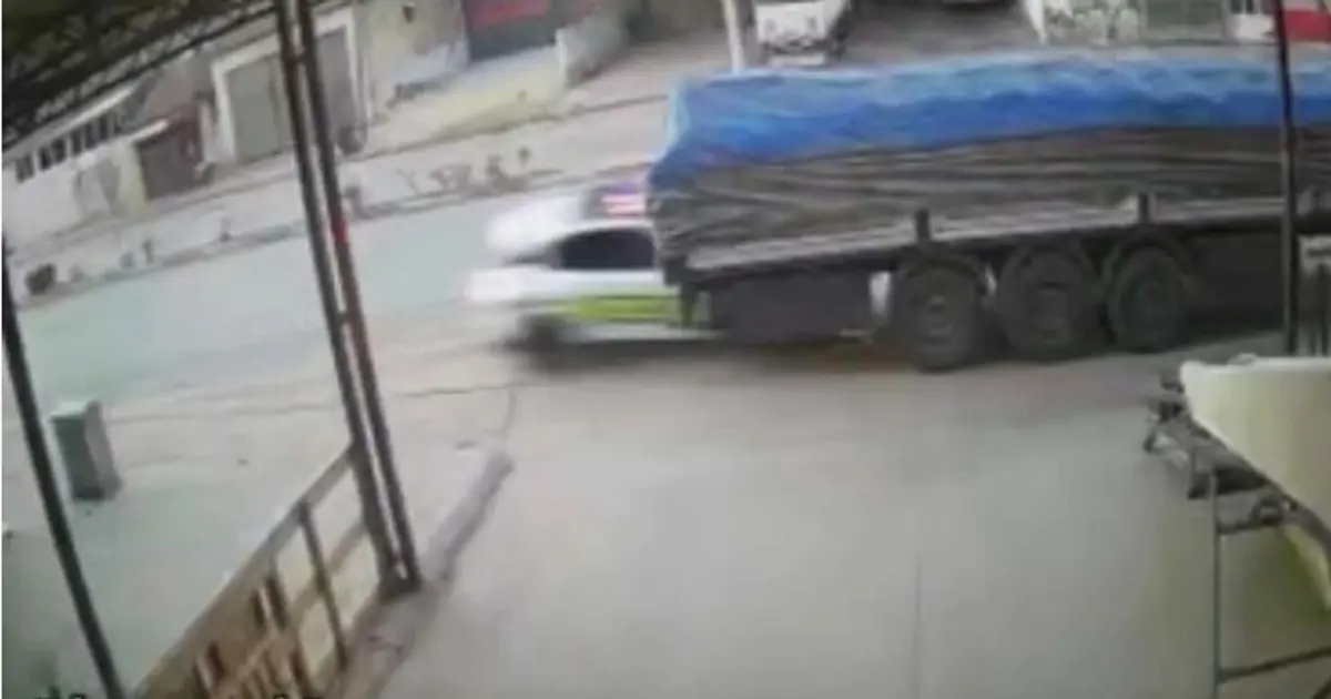 Manisa'da polisin şehit olduğu kaza kamerada