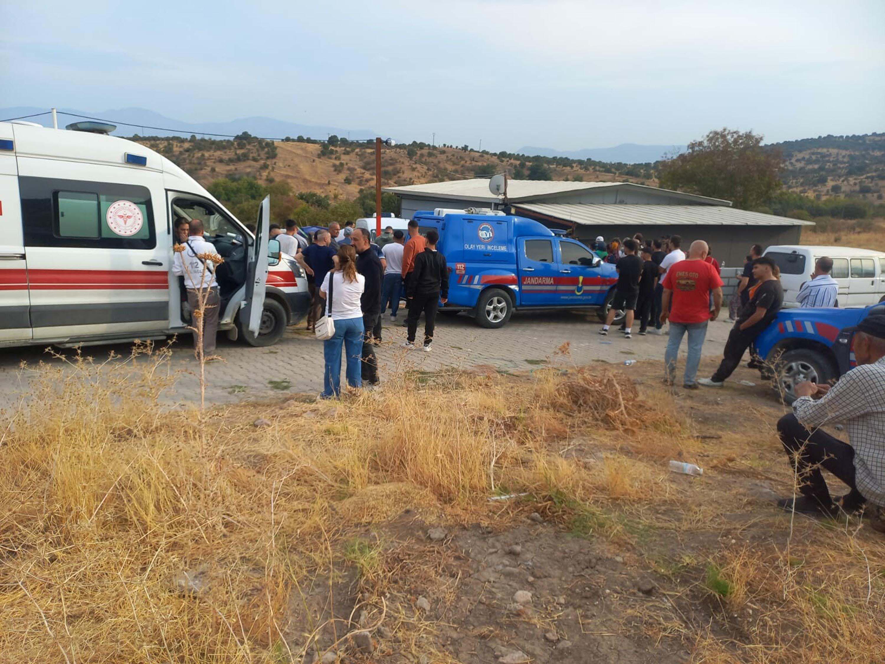 Evlerinde ölü bulunmuşlardı. Cinayet balistik raporuyla çözüldü