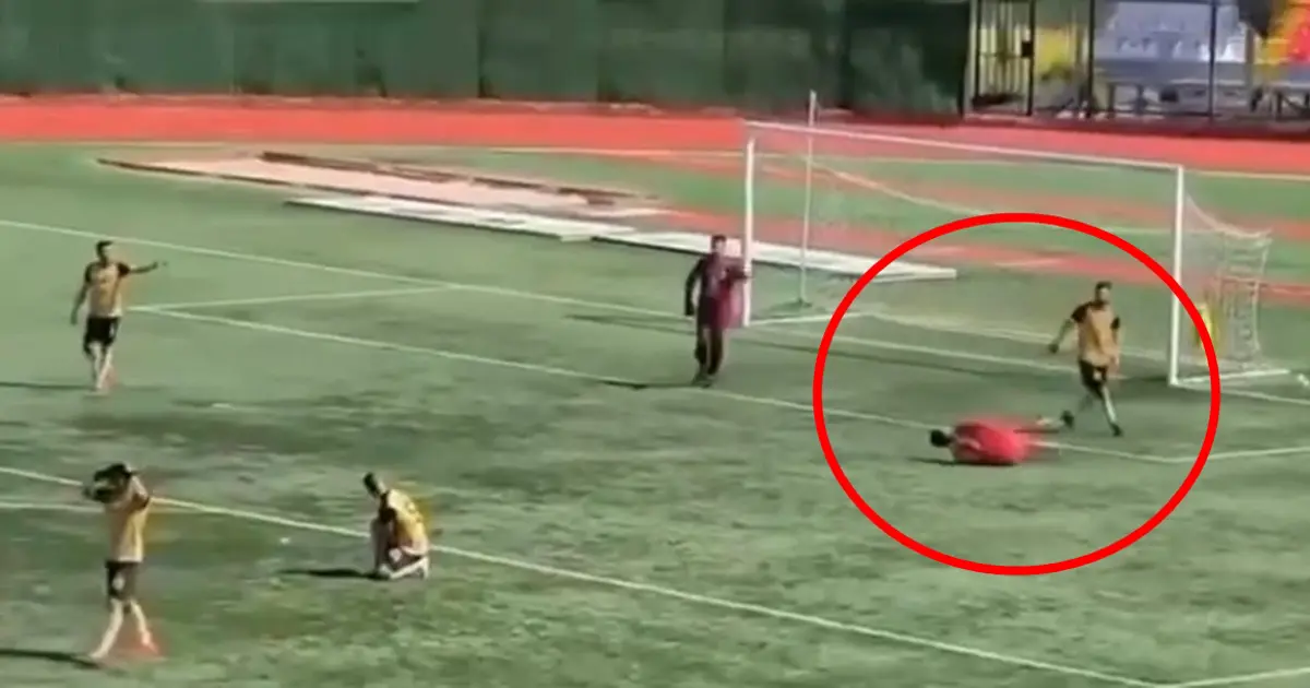 Amatör maçta rakibinin kafasına tekme atan futbolcu tutuklandı